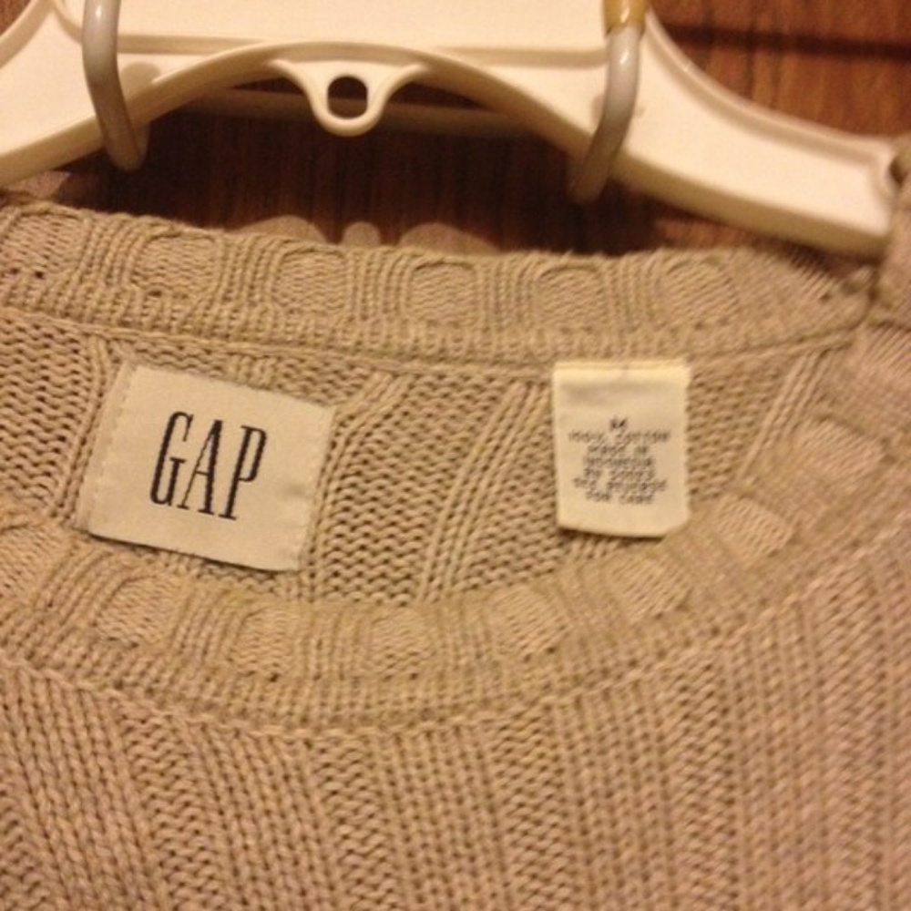 Soft Ribbed Sweater - Picture 4 of 10